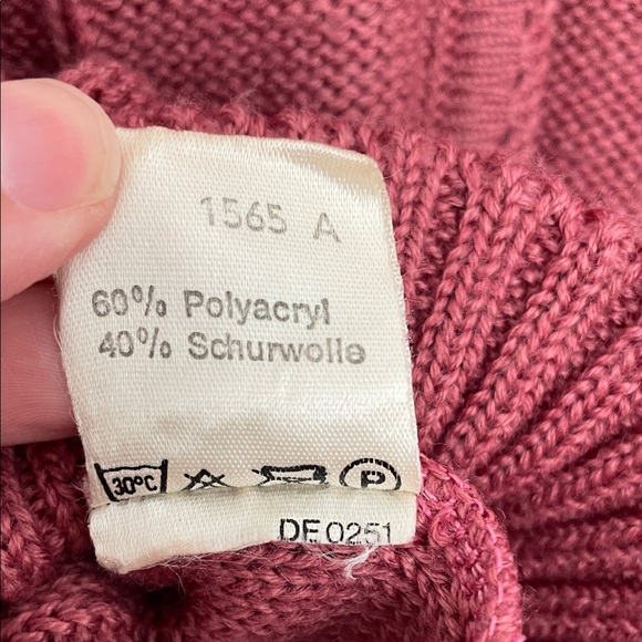 Vintage Austrian Pfister Pink Rose Embroidered Women's Cardigan Sweater size 10 - Picture 5 of 6